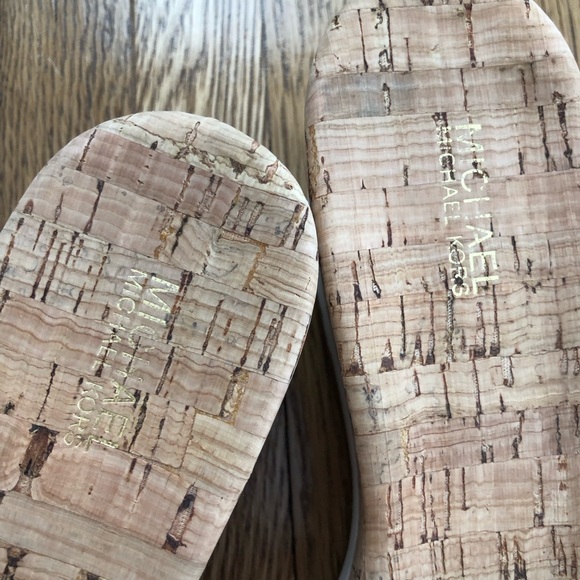 Size 8 Michael Kors Warren Platform Cork Wedge Retro From Macys Gold Logo - Picture 9 of 9